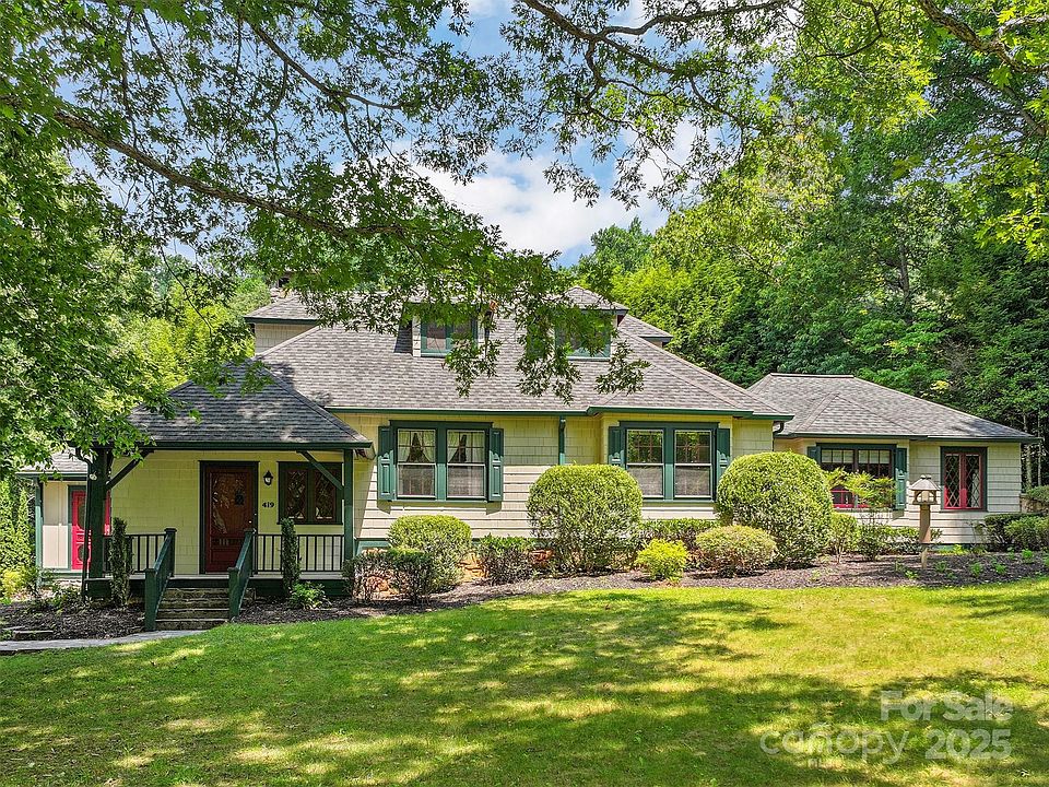 1st image of 419 Country Club Dr