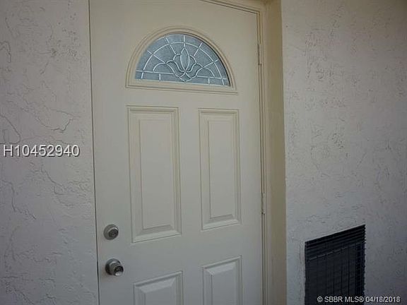 3rd image of 9520 S Hollybrook Lake Dr APT 205