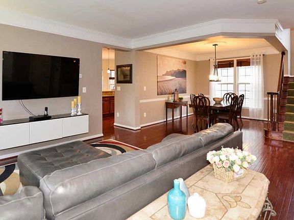 4th image of 21547 Overland Park Dr