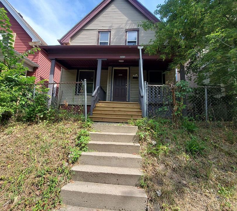 1st image of 3416 W Walnut St