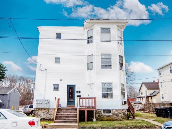 12 Cohasse Street, Southbridge, MA 01550