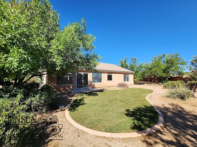 1630 E 2450 S #216 — Photo 27