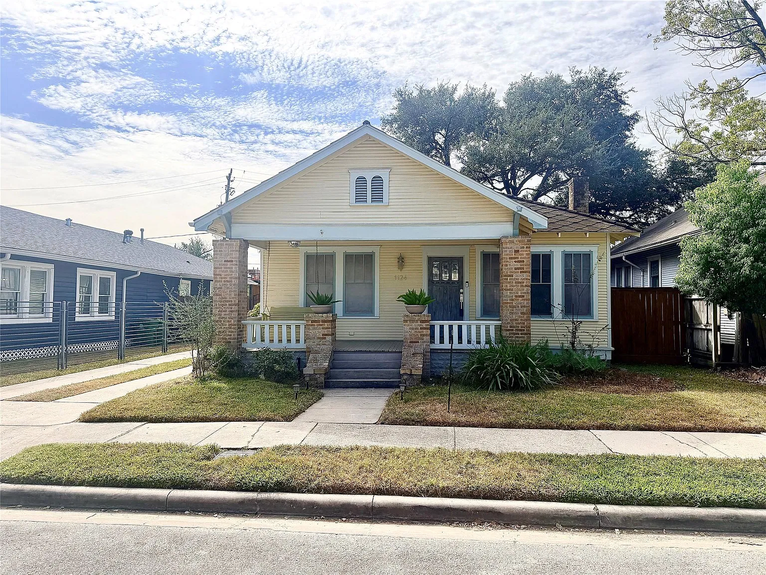 3 bed, 1.0 bath, 1424 sqft, $3,250 — Photo 4