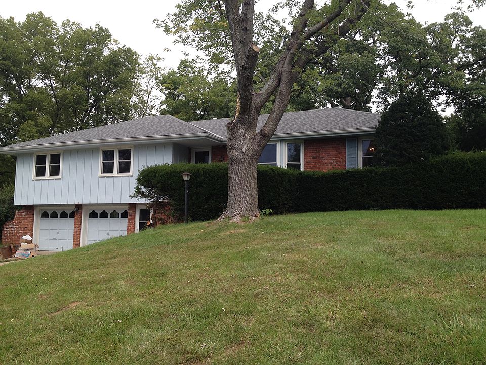 beautiful quiet setting close to everything