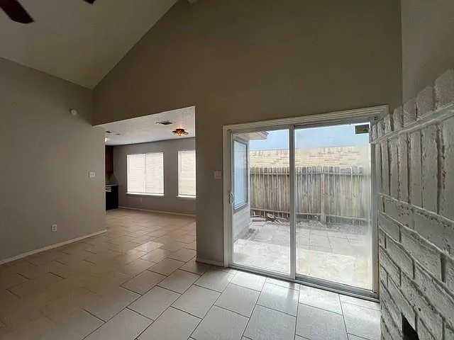 19447 Cypress Cliff Dr — Photo 10