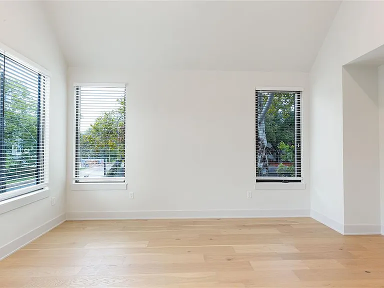 1116 Walton Ln #1 — Photo 9