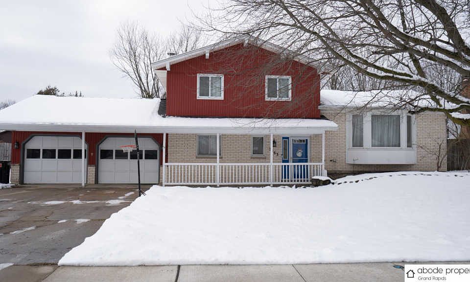 1st image of 5863 Pinetree Ave SE