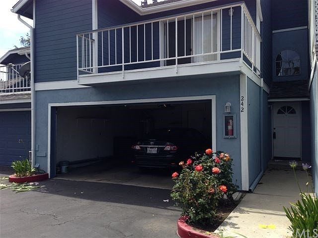 1st image of 242 N Glendora Ave