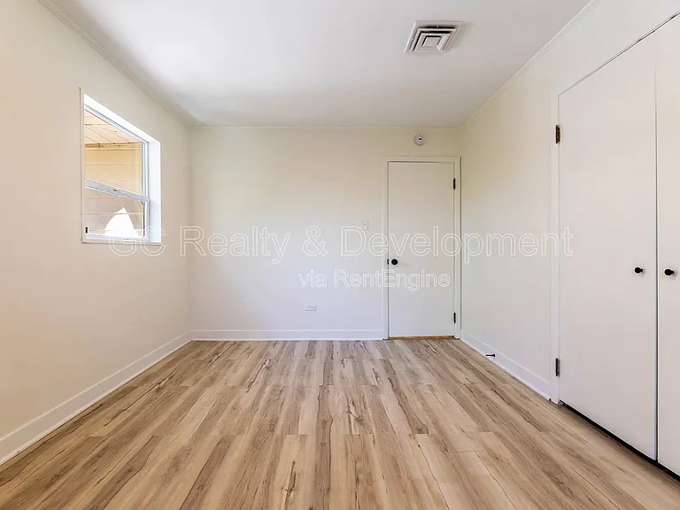 111 Nashua St — Photo 16