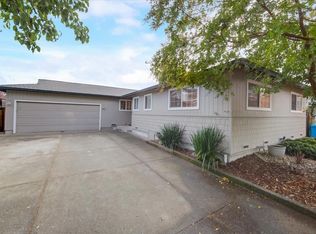 2238 Cheyenne Dr, Santa Rosa, CA 95405
