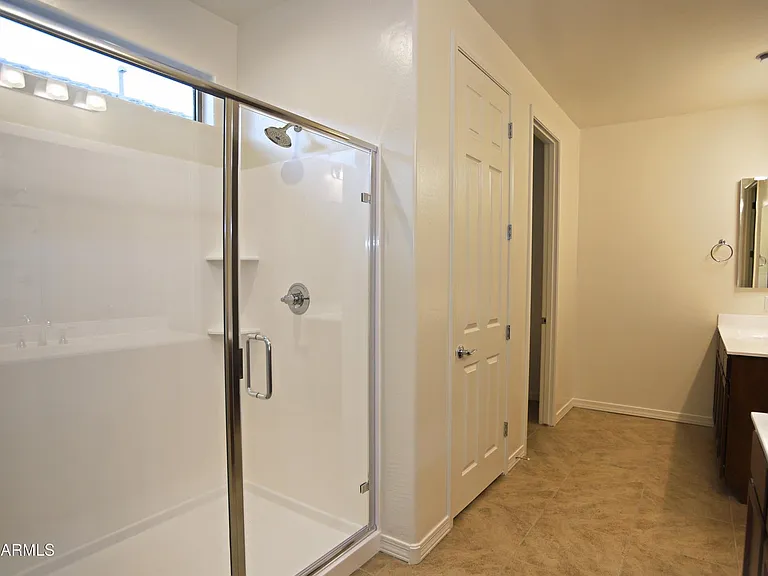 879 W Finch Dr — Photo 4