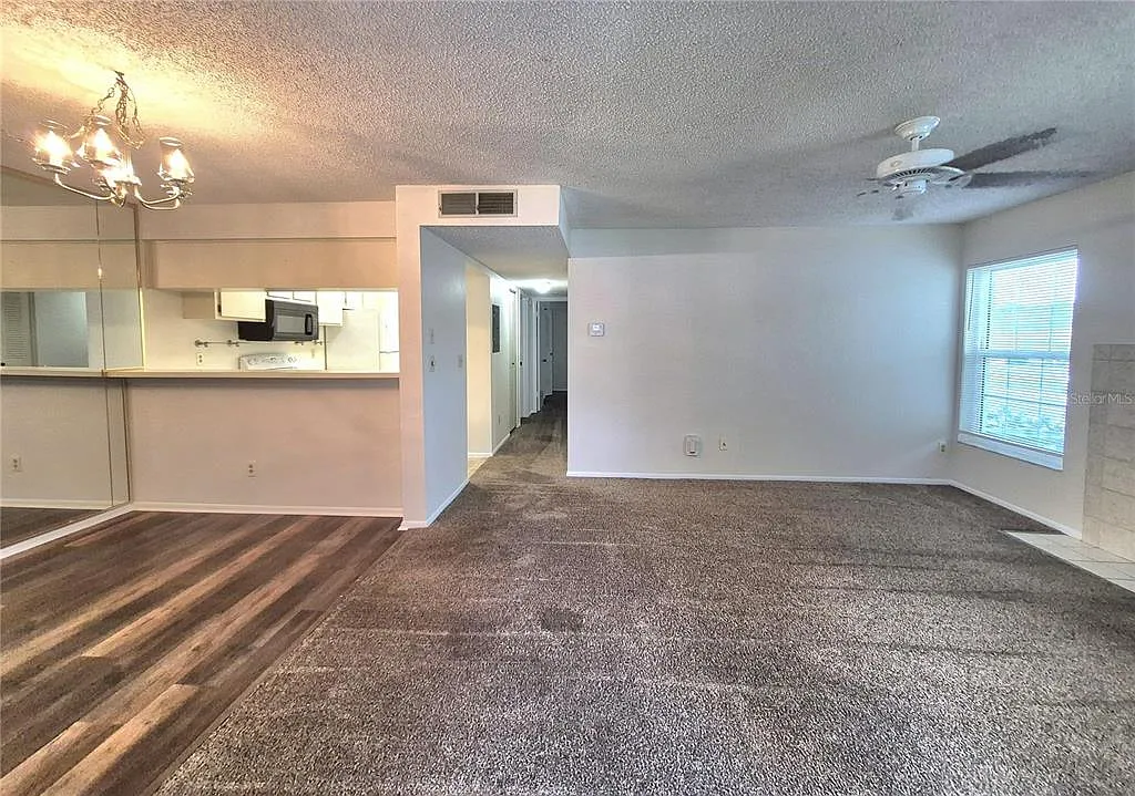 2 bed, 2.0 bath, 900 sqft, $1,500 — Photo 2