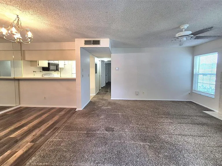 3025 Bonaventure Cir #101 — Photo 2