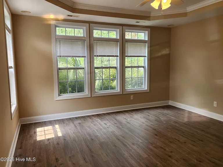 601 Creekway Cir SE — Photo 9