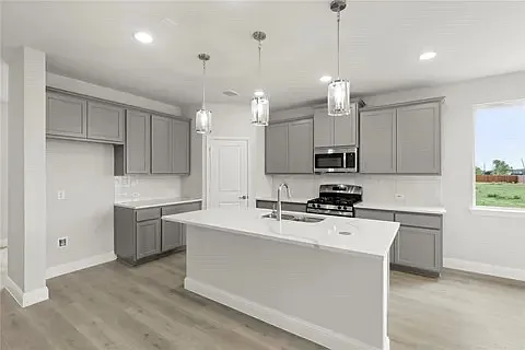 2133 Rhodora Ave — Photo 4