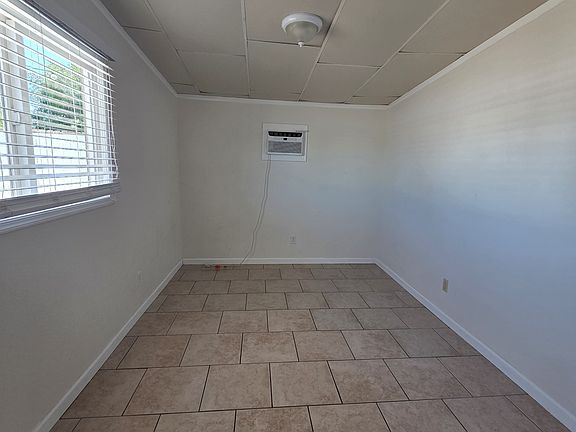 5th image of 1110 E Broadmor Dr