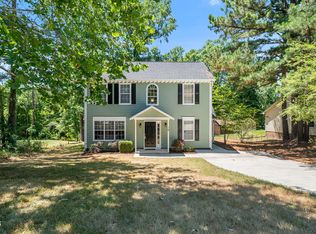 16 Meadowcrest Dr, Durham, NC 27703