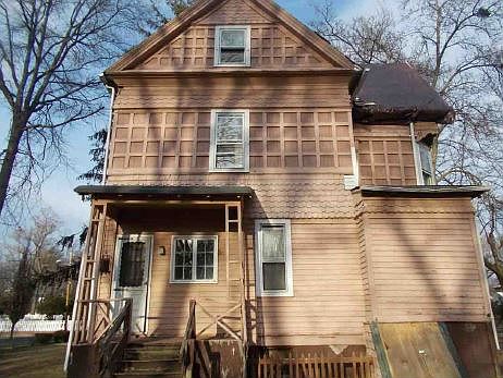 2nd image of 39 Albert St