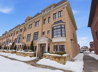 2172 Trafalgar Rd Unit 22, Oakville, ON L6H 0N4