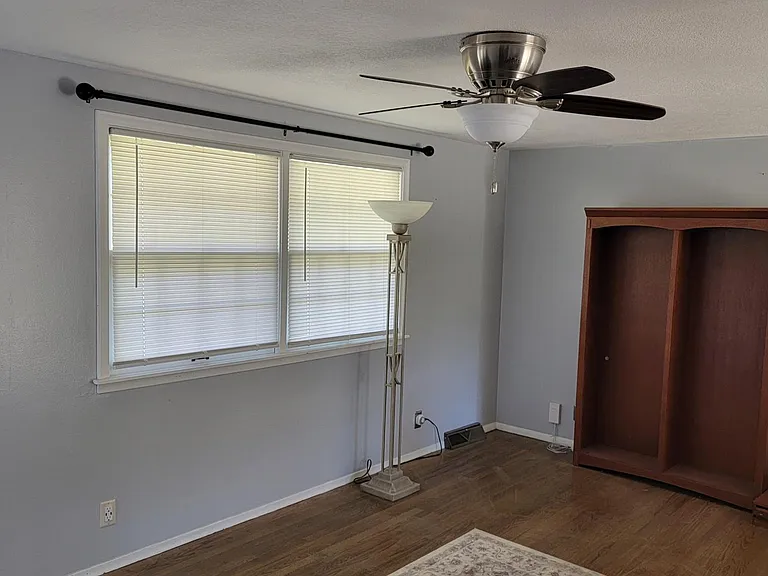 5025 NW 62nd St — Photo 28