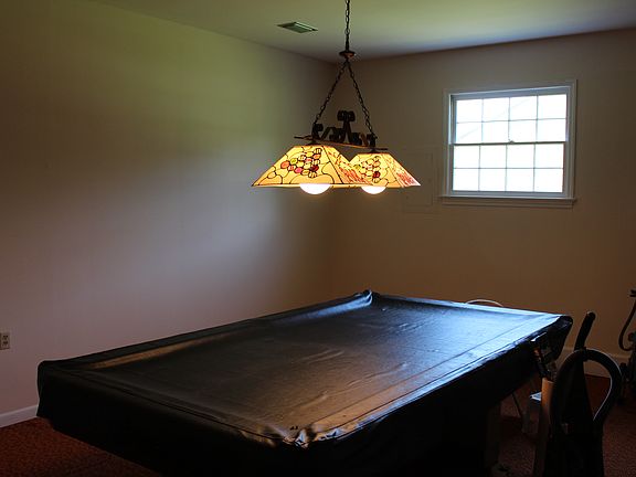 pool table/recreation room 