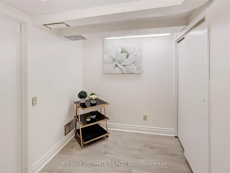 12 Tregellis Rd — Photo 24