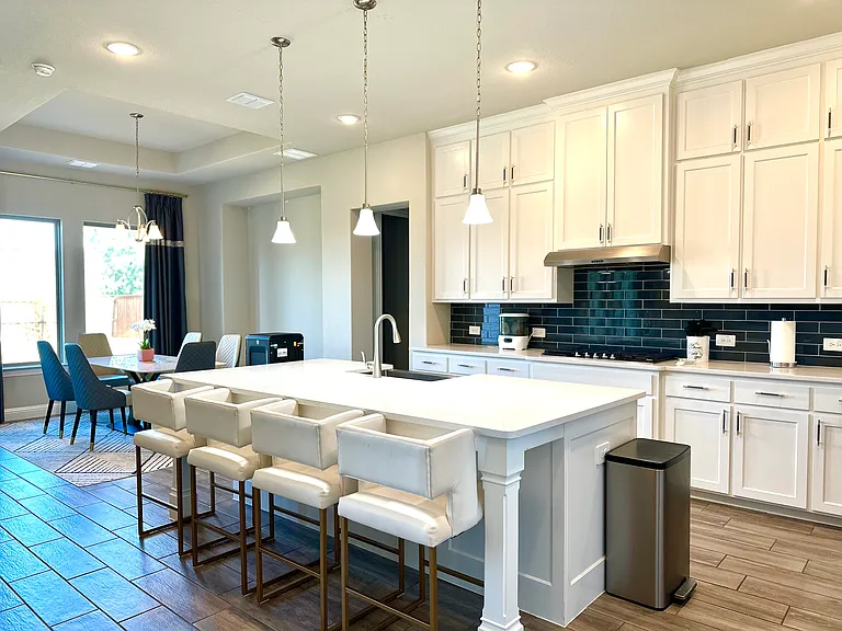 307 Waters Edge Dr — Photo 6