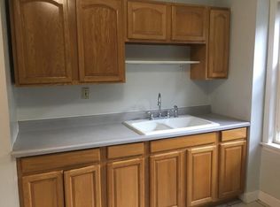 2 Chase Ave APT 3, Dudley, MA 01571