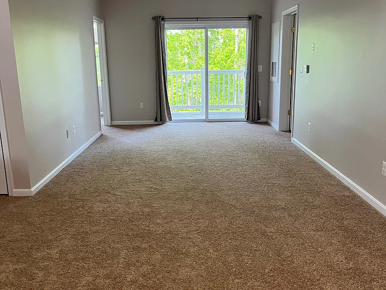 23520 F D R Blvd #405 — Photo 9