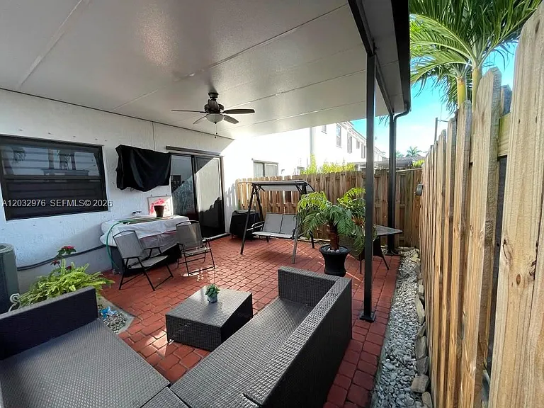 25320 SW 115th Ct #25320 — Photo 4