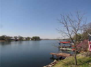 15450 Lake Rd #10, Gardner, KS 66030
