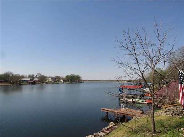 15450 Lake Rd #10, Gardner, KS 66030