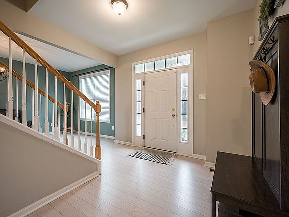 5th image of 1513 Fitzwilliam Ct