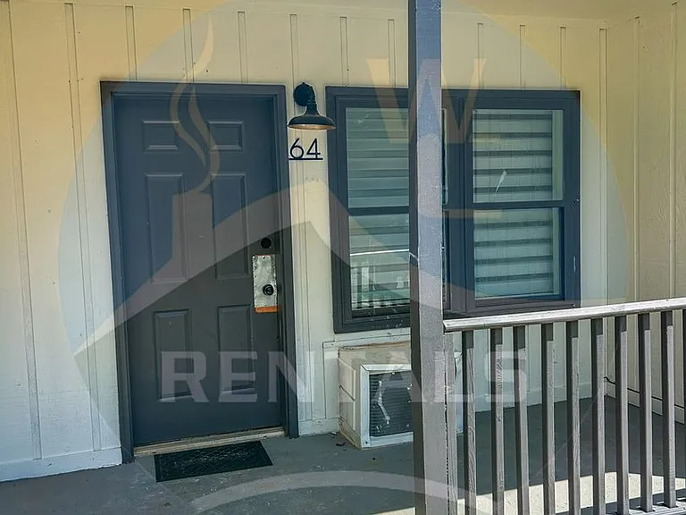 569 Country Club Dr — Photo 9