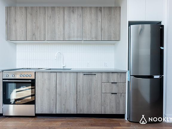 3rd image of 260 Knickerbocker Ave #9B