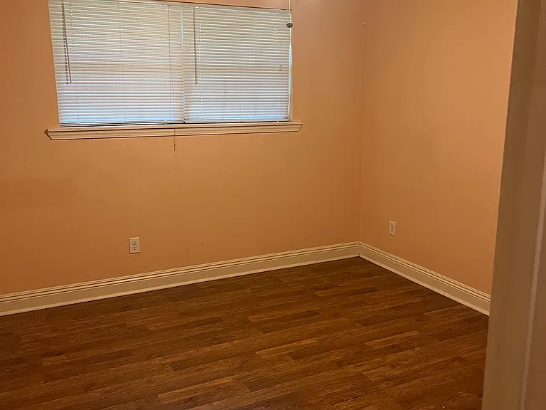 4837 Shalimar Dr — Photo 7