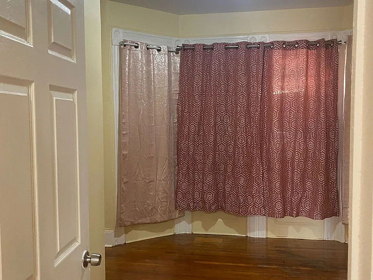 436 Van Houten St — Photo 3