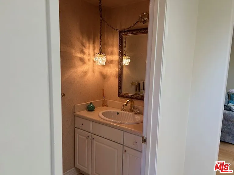 3908 Castlerock Rd — Photo 7