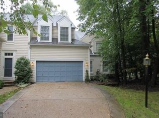 11424 Hollow Timber Ct, Reston, VA 20194