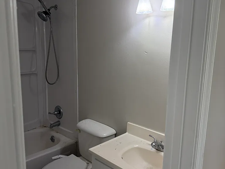8040 Airport Rd — Photo 7
