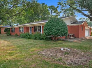 2200 Pine Tree Rd, Longview, TX 75604