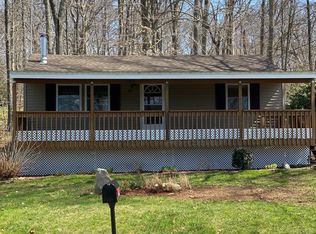 157 Deepwood Dr, Lebanon, CT 06249