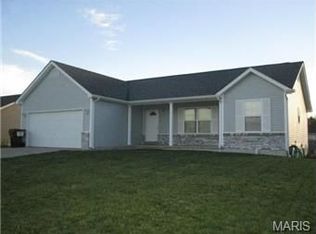335 Derek Dr, Hawk Point, MO 63349