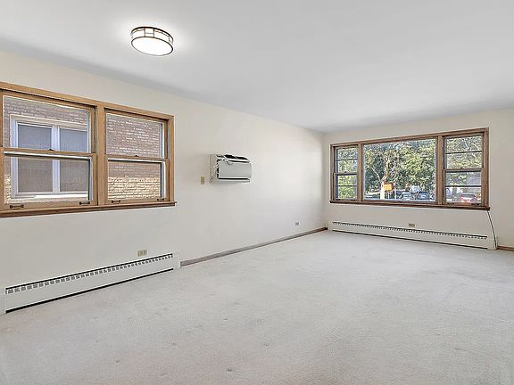 3rd image of 5705 W Higgins Ave #1