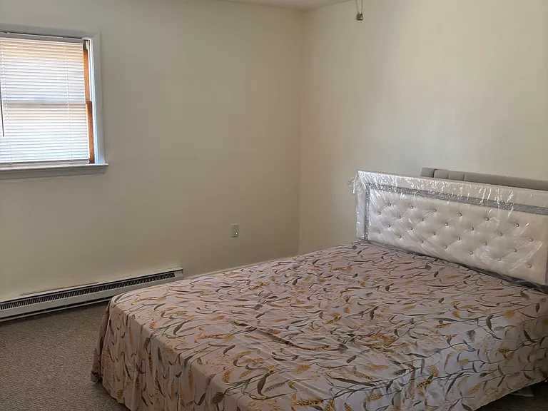 76 Boiling Springs Ave #2 — Photo 8