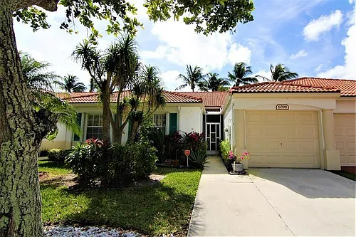 6098 Lake Hibiscus Dr Photo 1
