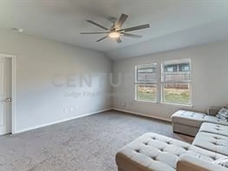 628 Spaulding St — Photo 8