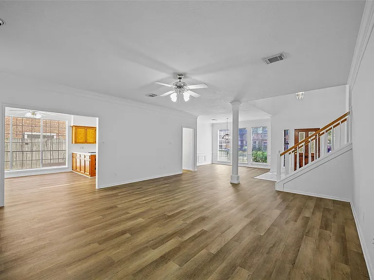 5803 Ancient Oaks Dr — Photo 11