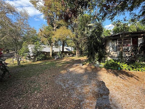 3rd image of 10020 ALAVISTA DRIVE