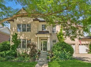 1318 Bennington Ct, Glenview, IL 60026